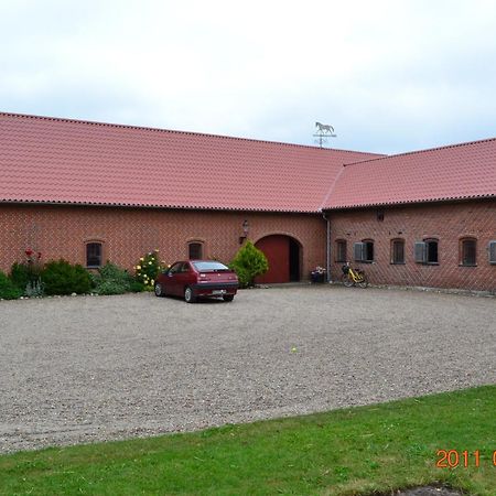 Bed & Breakfast Tistrup Exterior photo