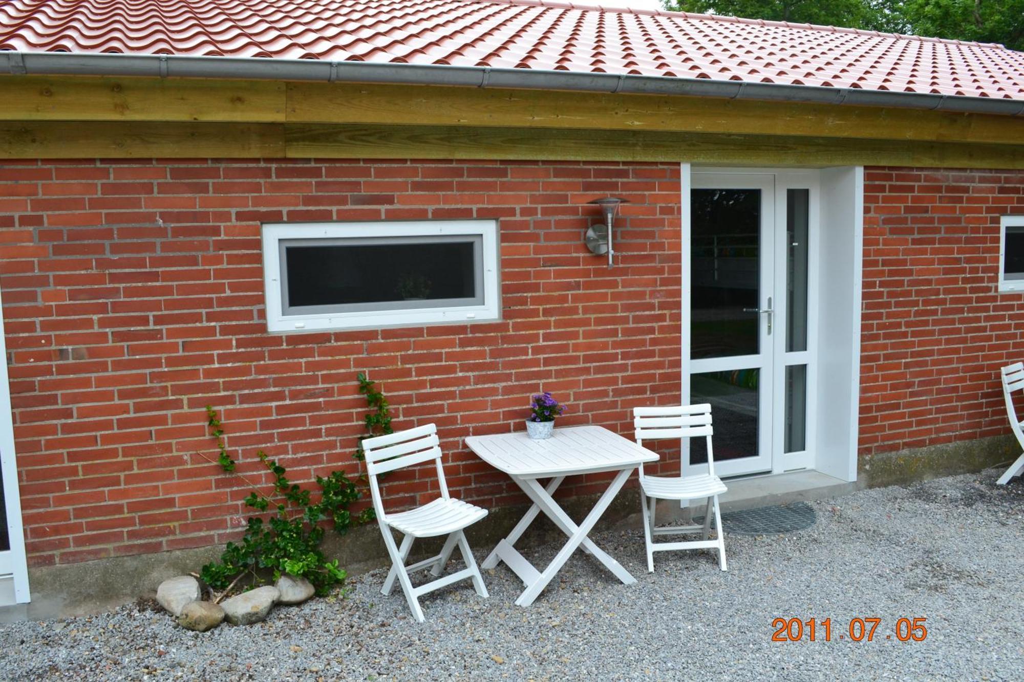 Bed & Breakfast Tistrup Exterior photo